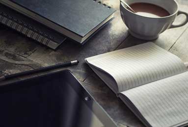 曼联拒绝为26岁中场砸1亿，这背后藏着拉爵怎样的引援底牌